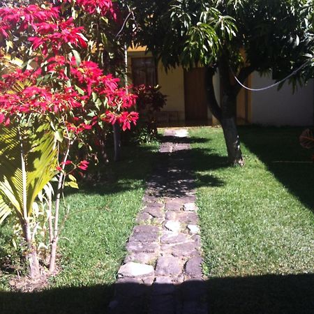 Hotel Paraiso San Pedro La Laguna Exterior photo